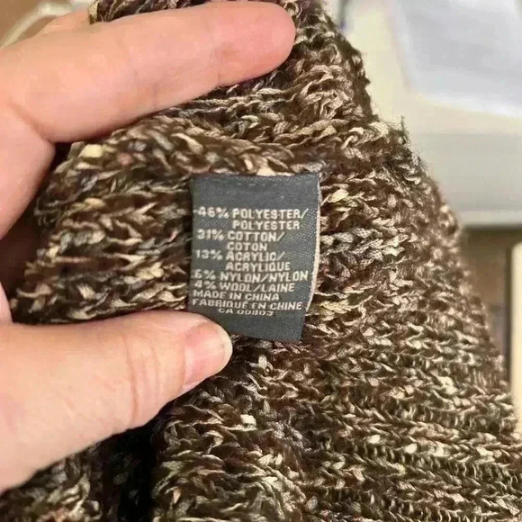 BNWOT Brown Cowl Sweater with 3 Buttons on Side  Size XL - Picture 8 of 9